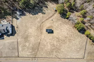 794 Cobb Rd, Benson, NC 27504 - Photo 5