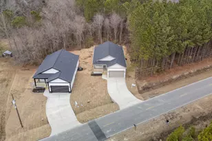 1907 N Webb St, Selma, NC 27576 - Photo 7