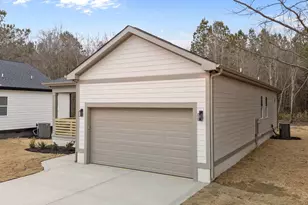 1907 N Webb St, Selma, NC 27576 - Photo 3