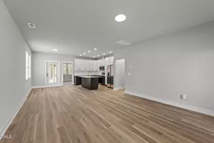 1907 N Webb St, Selma, NC 27576 - Photo 19