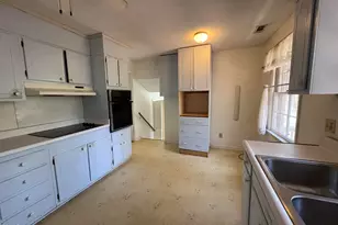 824 Ravenwood Dr., Raleigh, NC 27606 - Photo 7