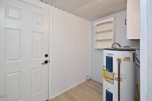 307 Oneida St, Graham, NC 27253 - Photo 23