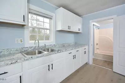 907 Oneida Street, Graham, NC 27253 - Photo 19