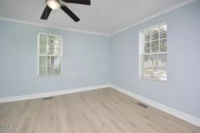 907 Oneida Street, Graham, NC 27253 - Photo 7