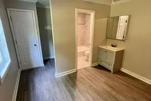 909 E Davie St, Raleigh, NC 27601 - Photo 3