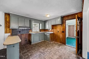 322 Pineshoal Dr, Snow Hill, NC 28580 - Photo 7