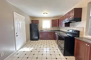 2303 Grantland Dr, Raleigh, NC 27610 - Photo 5