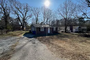 1128 Savannah Dr, Raleigh, NC 27610 - Photo 3