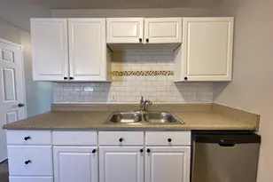 1128 Savannah Dr, Raleigh, NC 27610 - Photo 5