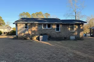 704 N 16th St, Erwin, NC 28339 - Photo 17