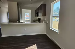 1648 Elk Run Dr, Fayetteville, NC 28312 - Photo 9