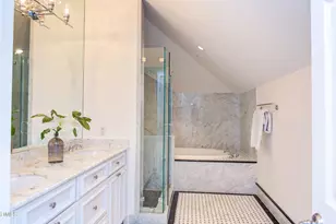 213 E Franklin St, Chapel Hill, NC 27514 - Photo 29