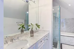 213 E Franklin St, Chapel Hill, NC 27514 - Photo 33