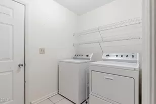 121 Buena Vista Dr, Cary, NC 27513 - Photo 23