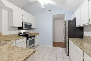 121 Buena Vista Dr, Cary, NC 27513 - Photo 9