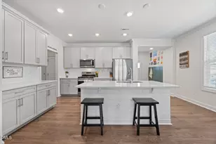 754 Andrade Dr, Fuquay-Varina, NC 27526 - Photo 3