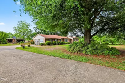 875 Wynn Road, Clinton, NC 28328 - Photo 3