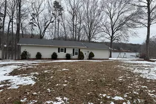 324 Holly Berry Ln, Roxboro, NC 27574 - Photo 3