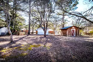 116 E Judd St, Zebulon, NC 27597 - Photo 19