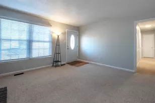 116 E Judd St, Zebulon, NC 27597 - Photo 3