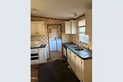 4390 U.S. 70 Highway Business W, Clayton, NC 27520 - Photo 1