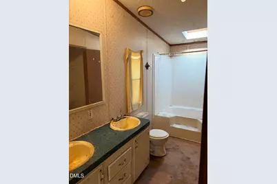 4390 U.S. 70 Highway Business W, Clayton, NC 27520 - Photo 9