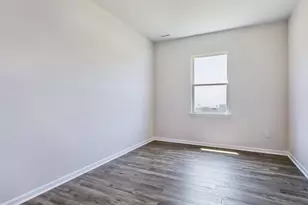 30 Babbling Crk Dr, Youngsville, NC 27596 - Photo 5