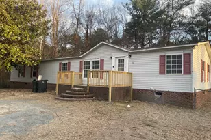 304 Mullins St, Princeville, NC 27886 - Photo 3