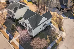 13005 Droughton Ct, Chapel Hill, NC 27517 - Photo 9