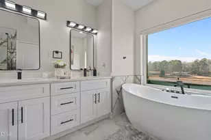 704 Russell St, Sanford, NC 27330 - Photo 29