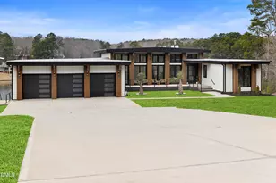 704 Russell St, Sanford, NC 27330 - Photo 7