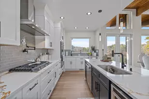 704 Russell St, Sanford, NC 27330 - Photo 25