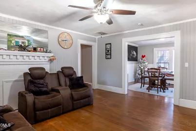 807 N Pollock Street, Selma, NC 27576 - Photo 7