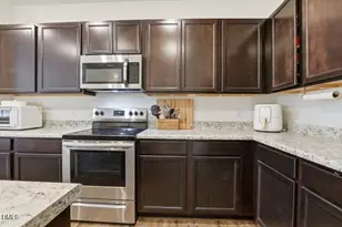 318 Settlers Pointe Dr, Pikeville, NC 27863 - Photo 9