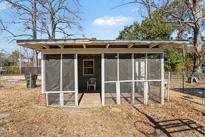 300 Frances, Kinston, NC 28501 - Photo 23