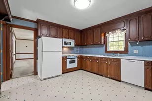 1106 Peachtree Pl NW, Wilson, NC 27896 - Photo 15