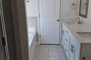 4032 Silver Ln, West End, NC 27376 - Photo 13