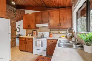 3918 Wynford Dr, Durham, NC 27707 - Photo 9