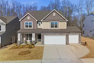 605 Hampton Crest Ct, Fuquay-Varina, NC 27526 - Photo 1