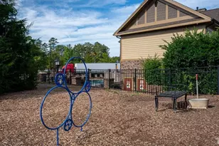 300 Cosgrove Ave, Chapel Hill, NC 27514 - Photo 11