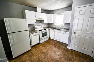 230 Maple Dr, Oxford, NC 27565 - Photo 3