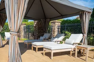 300 Cosgrove Ave, Chapel Hill, NC 27514 - Photo 17