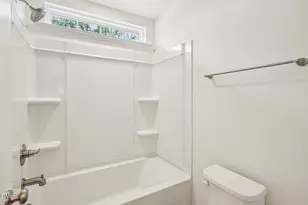 1028 Bolton Pointe Dr, Zebulon, NC 27597 - Photo 29