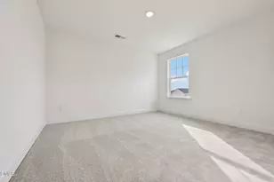 1036 Bolton Pointe Dr, Zebulon, NC 27597 - Photo 25