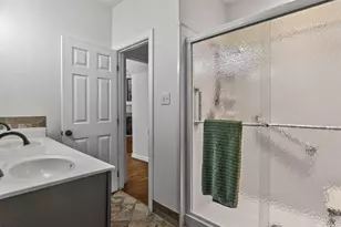 271 Hbr Crk Dr, Cary, NC 27511 - Photo 21