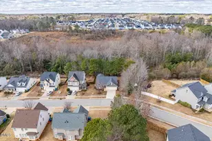 830 Bridlemine Dr, Fuquay-Varina, NC 27526 - Photo 35