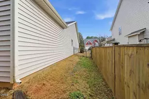 830 Bridlemine Dr, Fuquay-Varina, NC 27526 - Photo 29