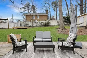 211 Westridge Dr, Raleigh, NC 27609 - Photo 9