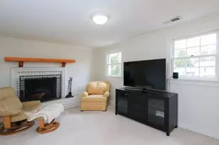 211 Westridge Dr, Raleigh, NC 27609 - Photo 11