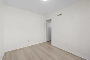 250 S Estes Dr, Chapel Hill, NC 27514 - Photo 9